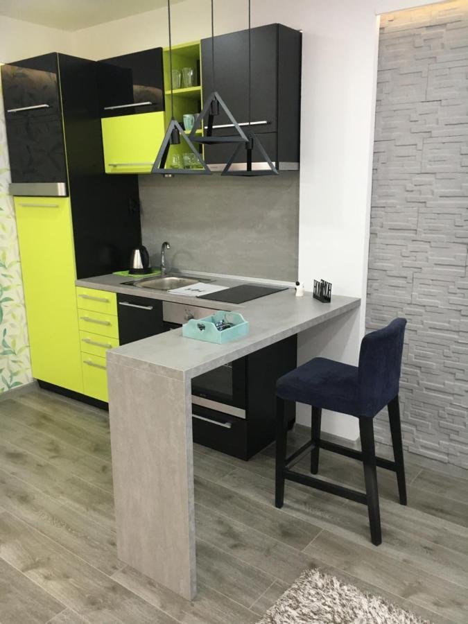 Apartman Mercedes Сегед Экстерьер фото
